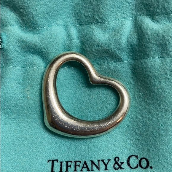 Tiffany large dangle heart - Picture 2 of 5
